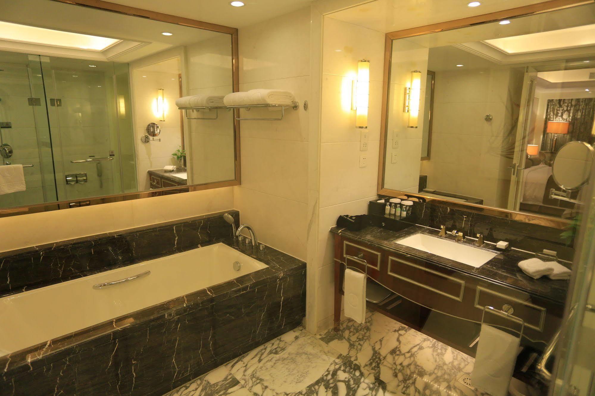Baoji Jianguo Hotel Buitenkant foto