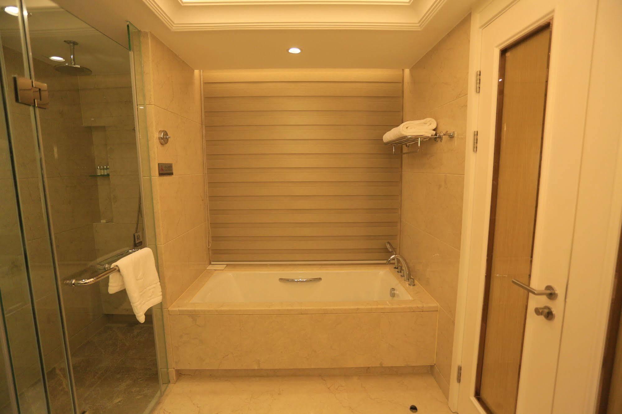 Baoji Jianguo Hotel Buitenkant foto